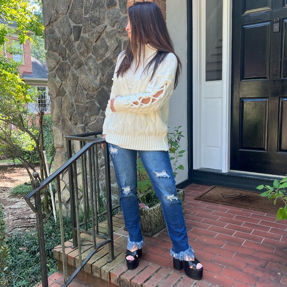 45 Made in Italy Braided Sleeve Chunky Knitted Sweater - Picture 2 of 5